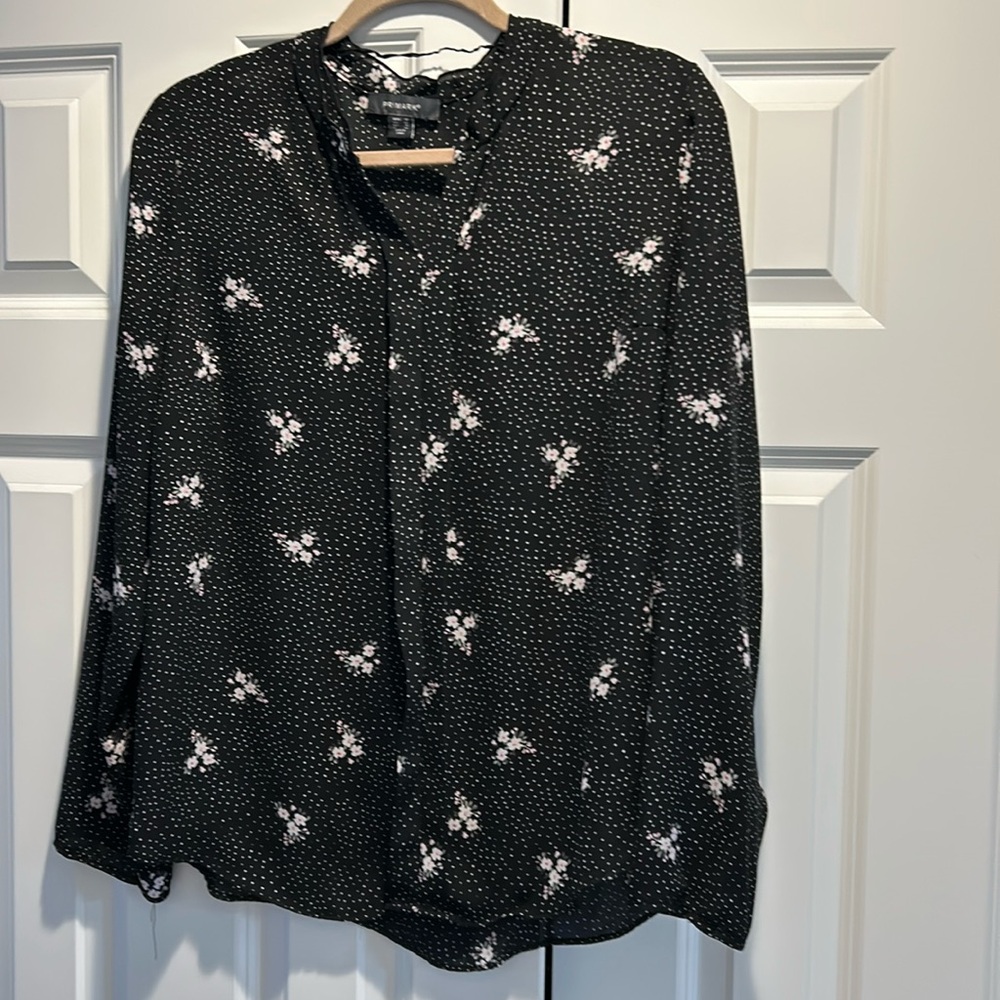 Blouse size 14
